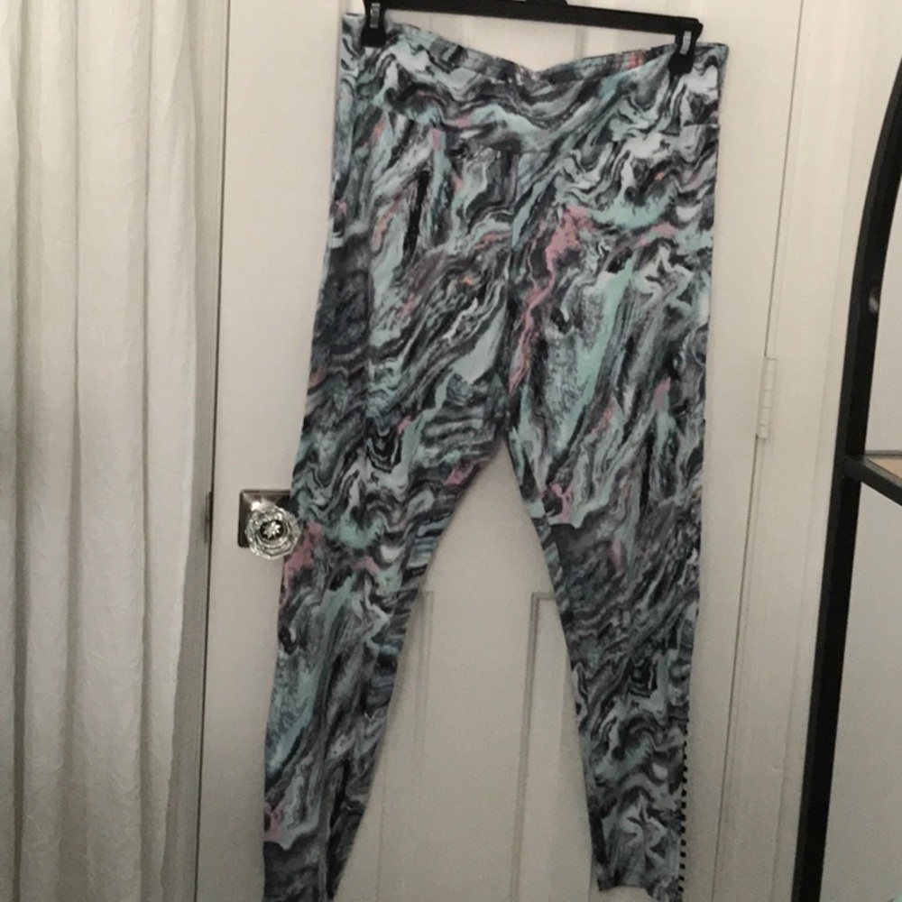 No Boundaries Bundle of 2 Pairs Leggings - Picture 6 of 9